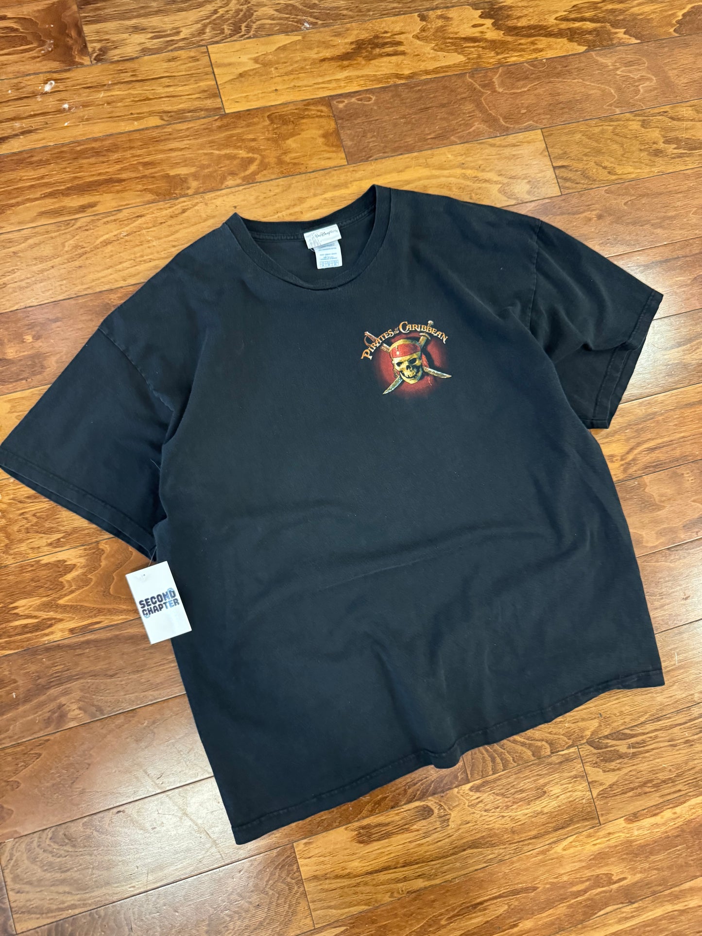 00s Pirates of the Caribbean Black Disney Tee (XXL)