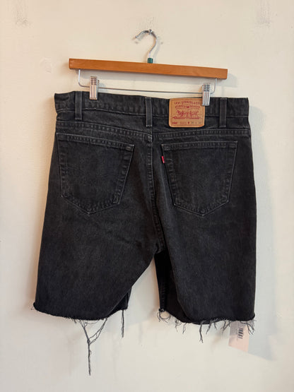 1996 Levi's 550 Black Jean Shorts (36)