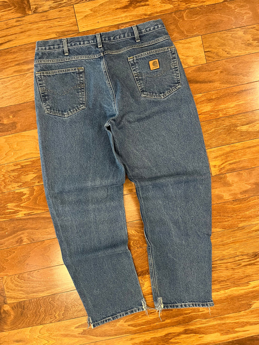 00s Carhartt Dark Wash Distressed Jeans (38 x 32)