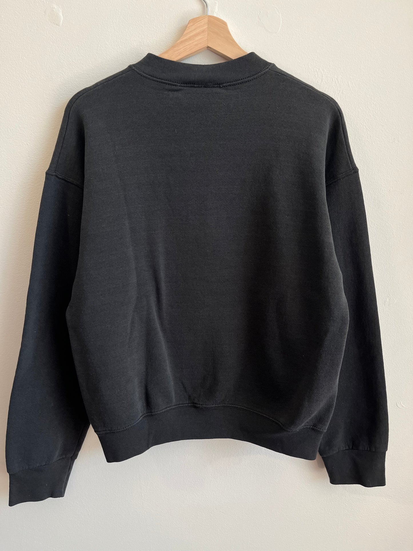 90s Tommy Hilfiger Embroidered Black Crewneck (Youth XL)