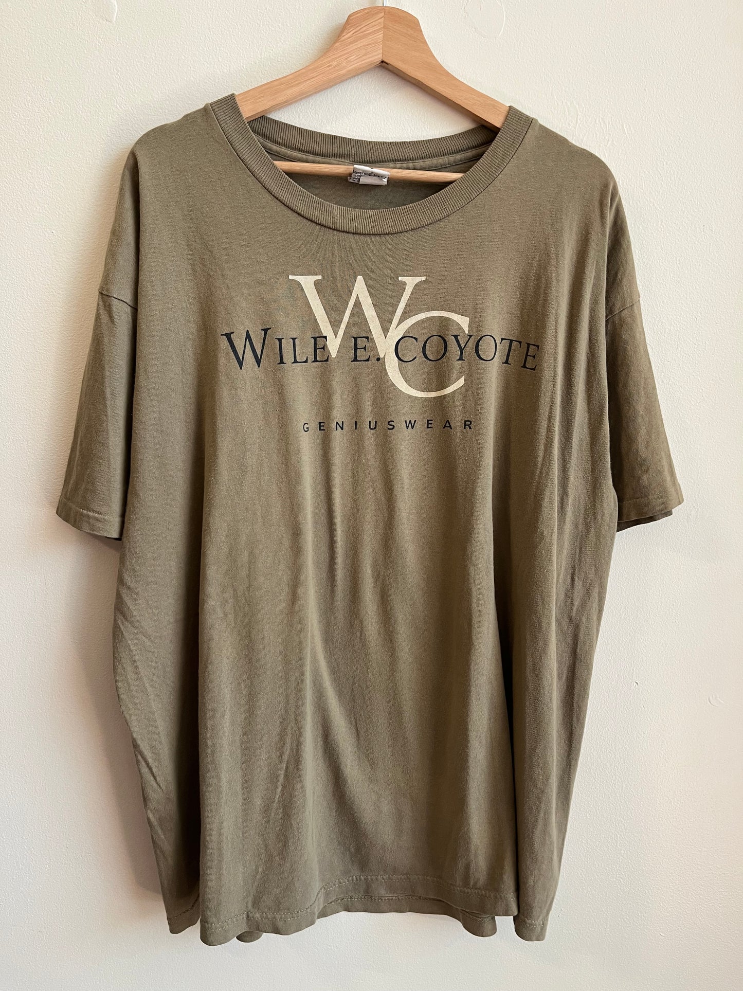 1997 Wile E. Coyote Genius Wear Looney Tunes Tee (XL)