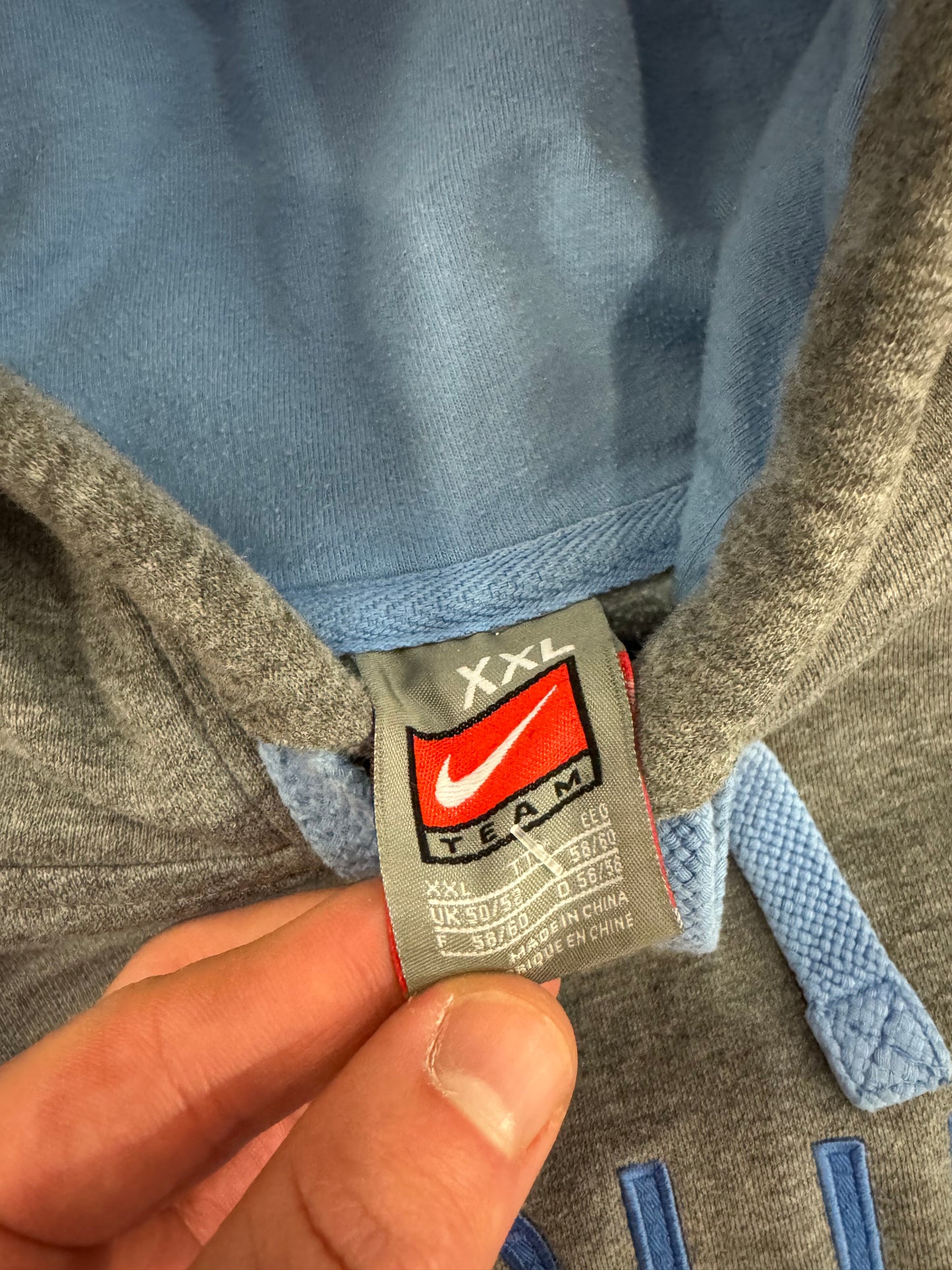 00s UNC Center Swoosh Two Toned Vintage Nike Hoodie (XXL)