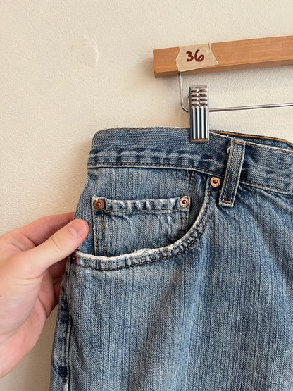2006 Levi's 505 Distressed Jean Shorts (36)