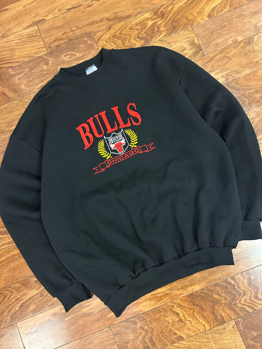 90s Chicago Bulls Vintage Logo 7 Embroidered Crewneck (L)