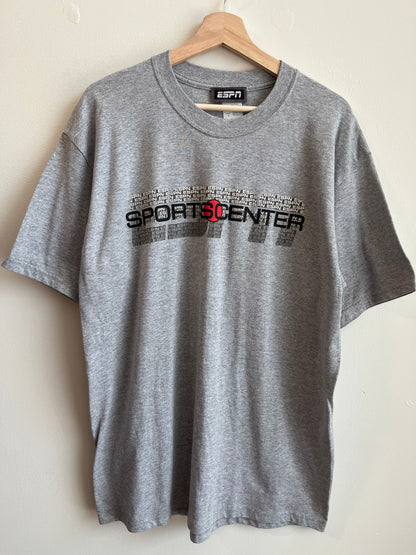 00s Sports Center ESPN Spell Out Tee (L)