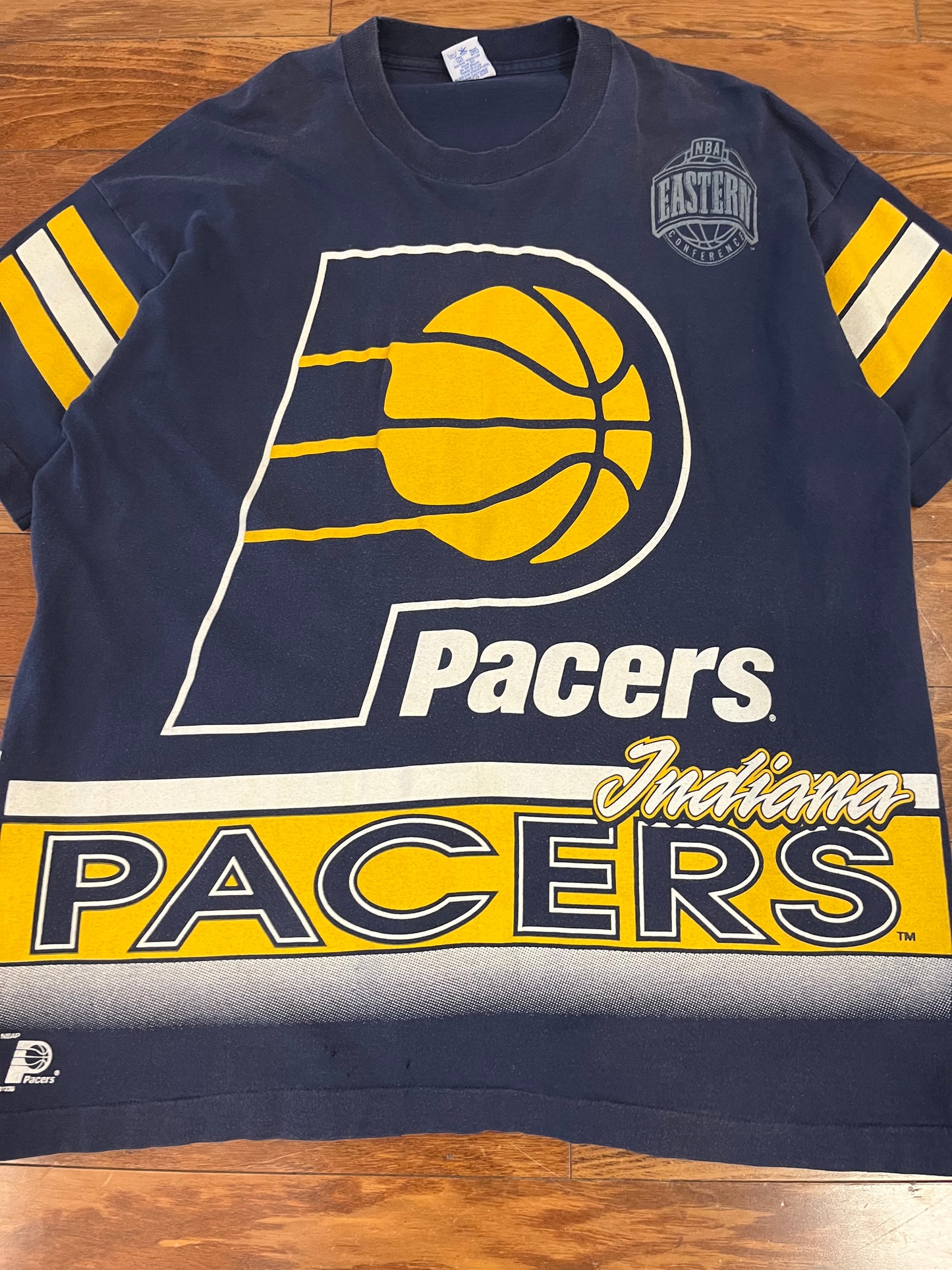 90s Indiana Pacers Vintage Salem AOP Tee (XL)