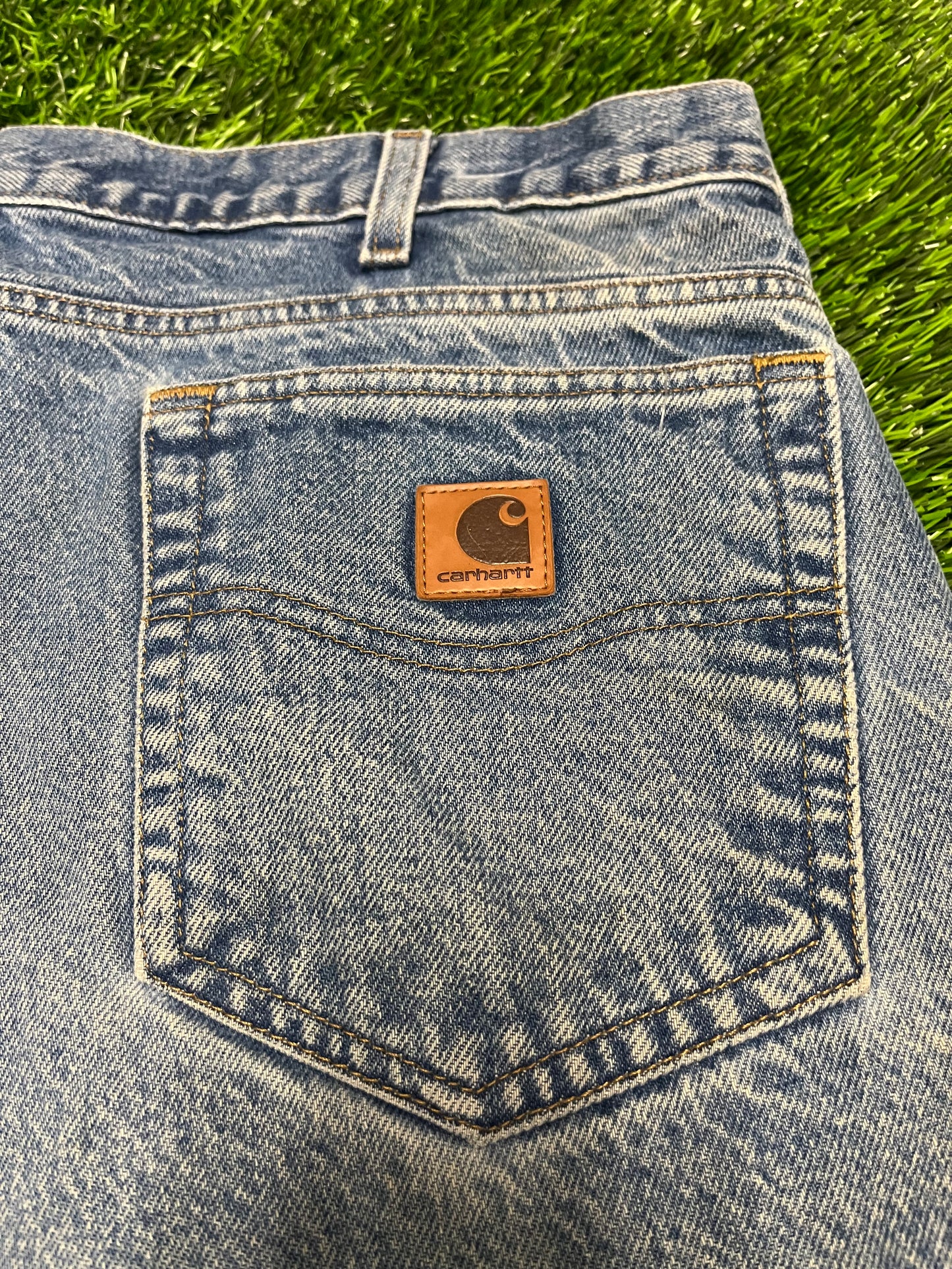 Carhartt Faded Mud Wash Blue Jeans (36 x 30)