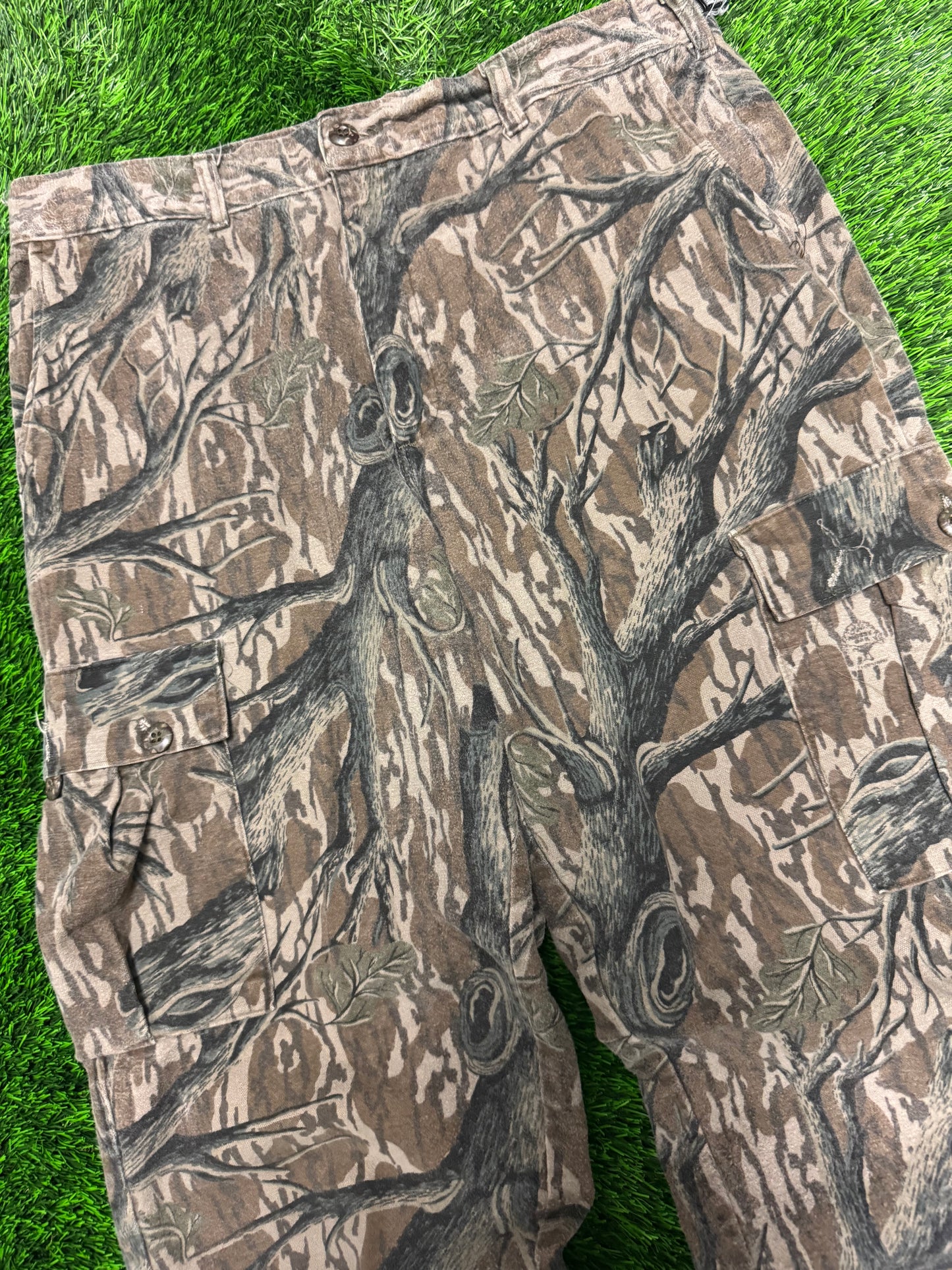 90s Mossy Oak Fleece Camo Cargo Pants (36 x 32)