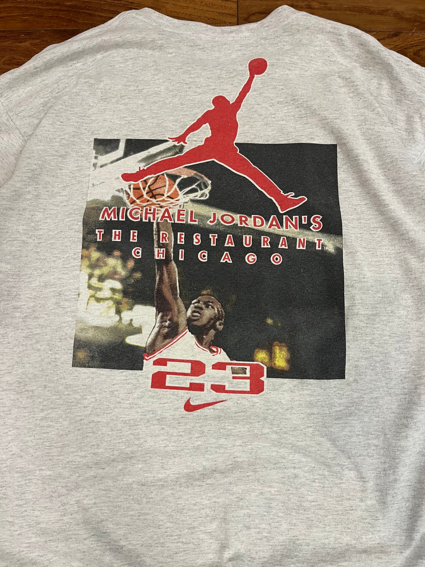 90s Nike Michael Jordan's Restaurant Jump Man NBA Tee (XL)
