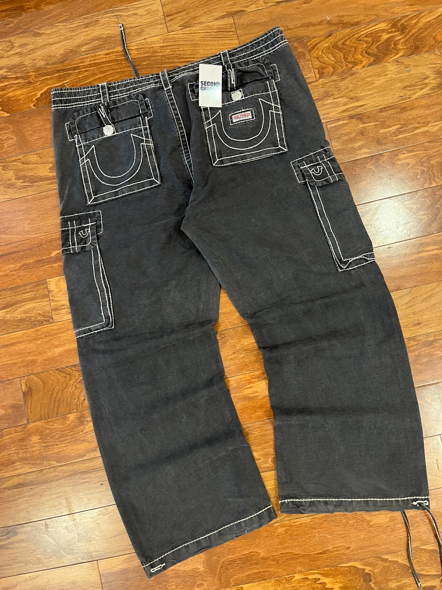 00s True Relgion Black Cargo Pants (44x32)