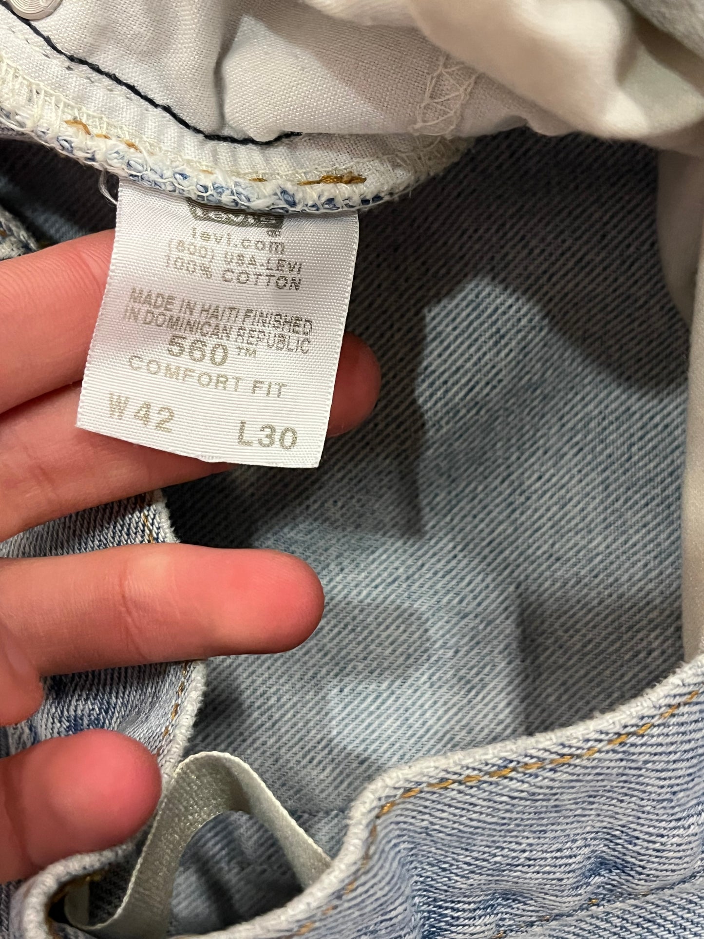 00s Levi's 560 Baggy Light Wash Jeans (40 x 30)