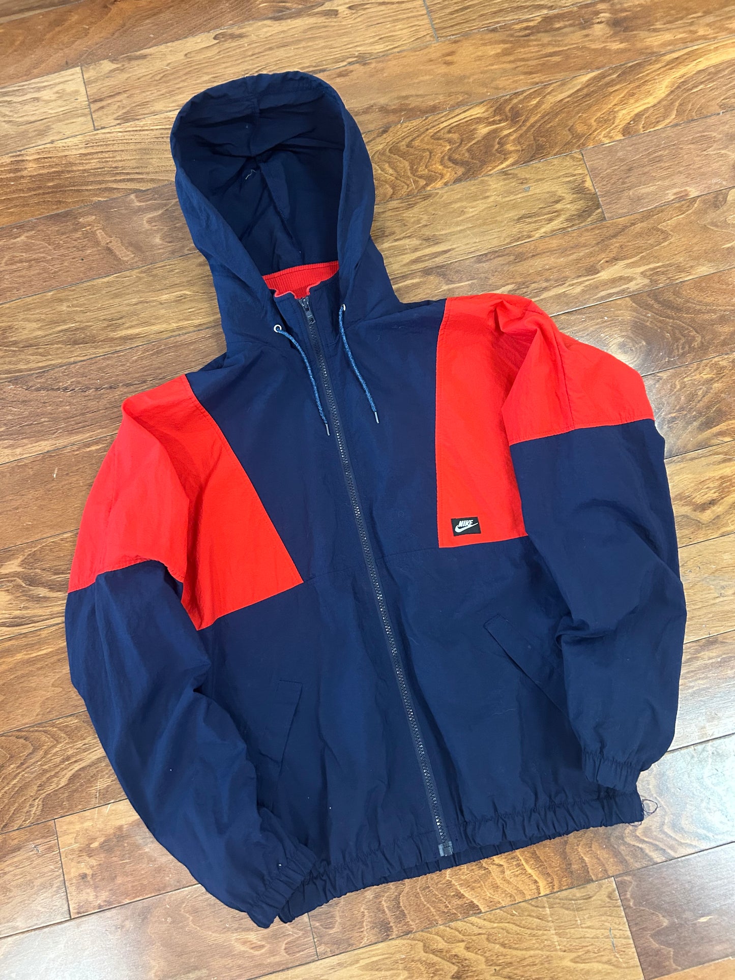 90s Nike Vintage Red/Navy Windbreaker (M)