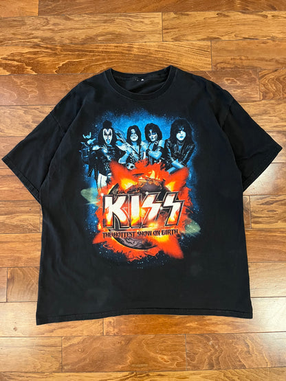 2010 Kiss "Hottest Show on Earth" Music Tee (XL)