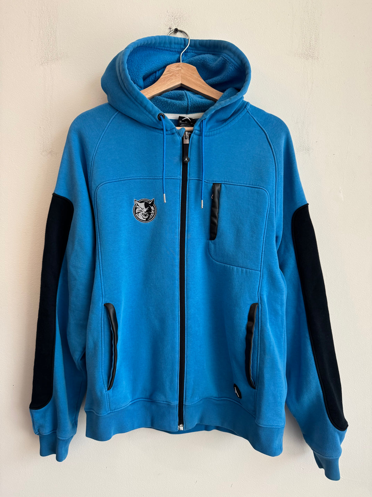 2012 Charlotte Bobcats Full Zip Jordan Hoodie (M)