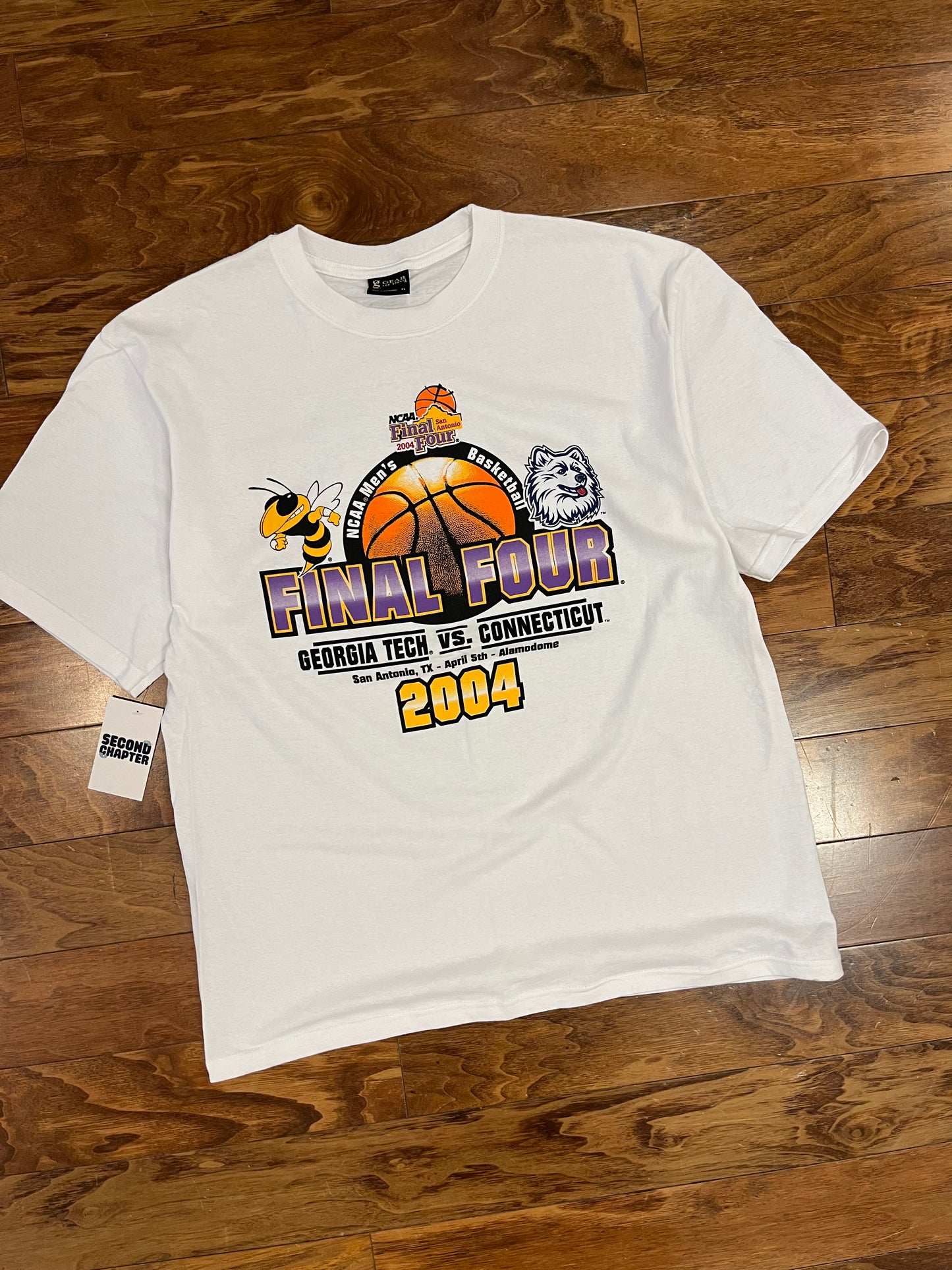 2004 Georgia Tech vs UConn Final Four Graphic Tee (XL)