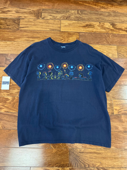 00s Charlie Brown Fireworks Graphic Tee (XL)