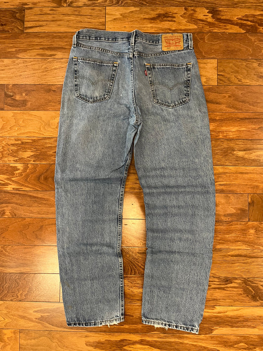 2010s Levi's 550 Mid Wash Blue Jeans (35 x 34)