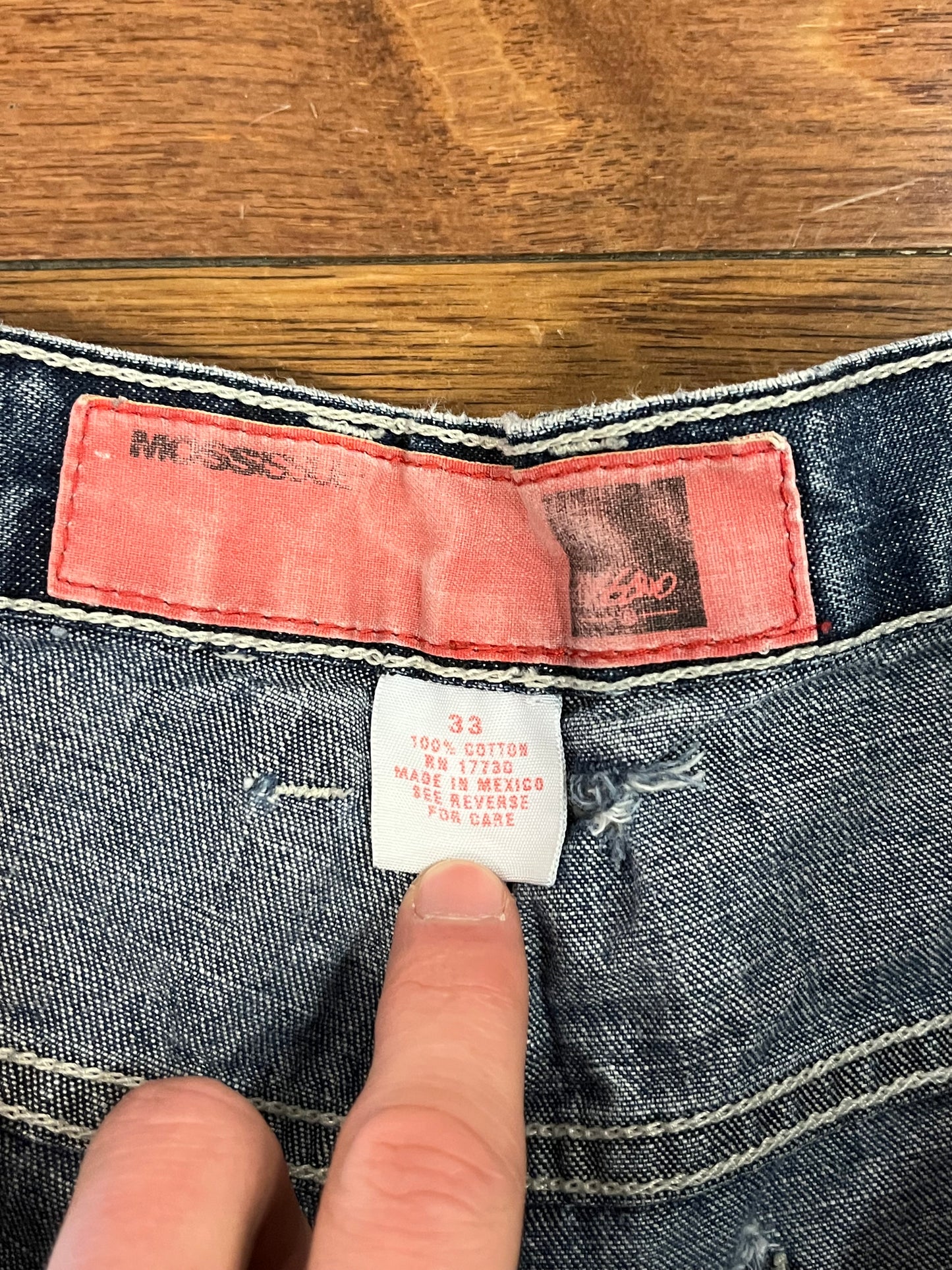 00s Mossimo Dark Wash Carpenter Shorts (34)