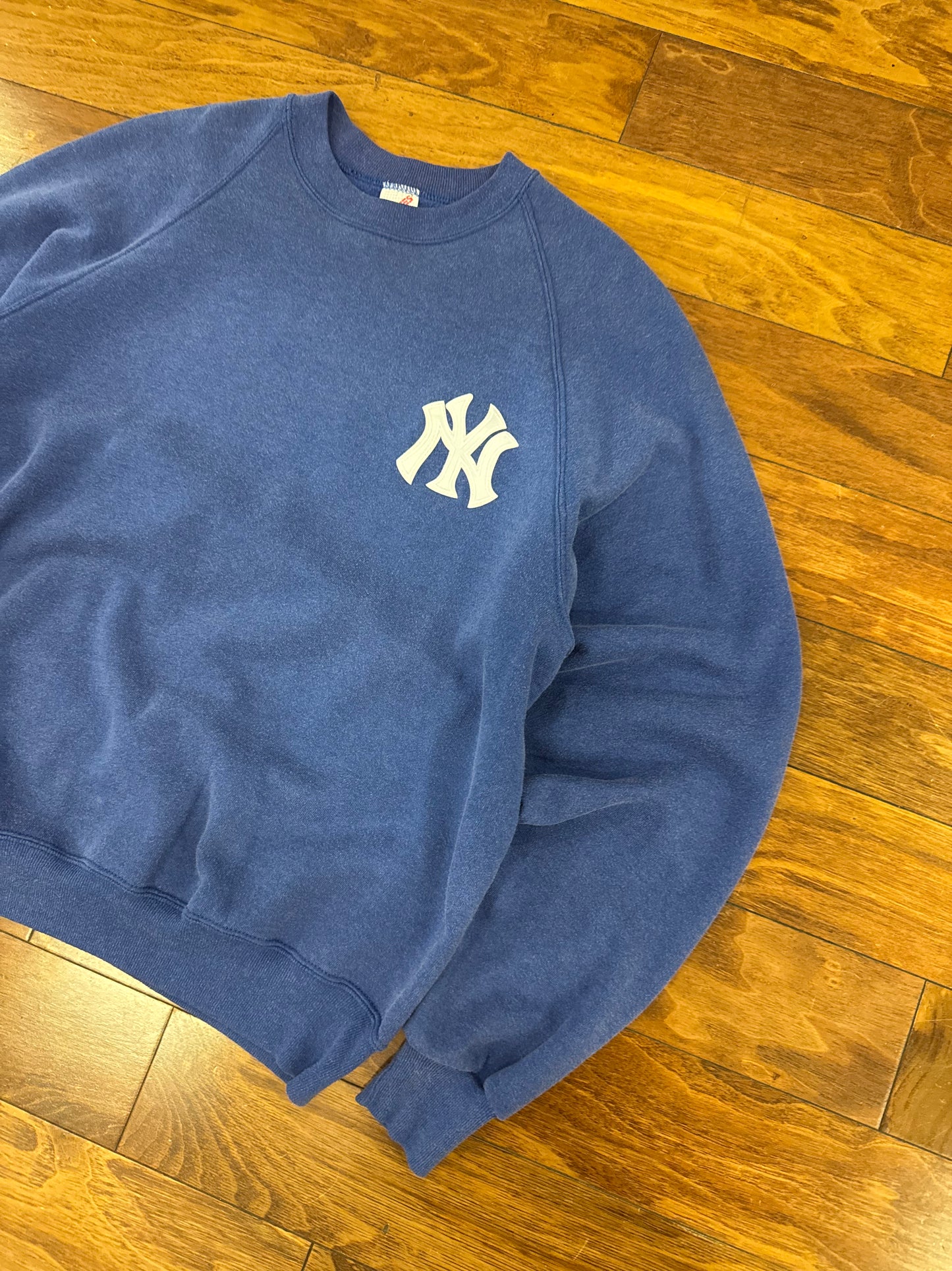 90s New York Yankees Jerzees Blue Embroidered Crewneck (XL)