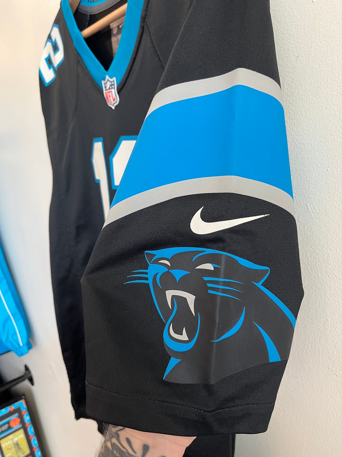 2010s Carolina Panthers DJ Moore #12 Nike Jersey (M)