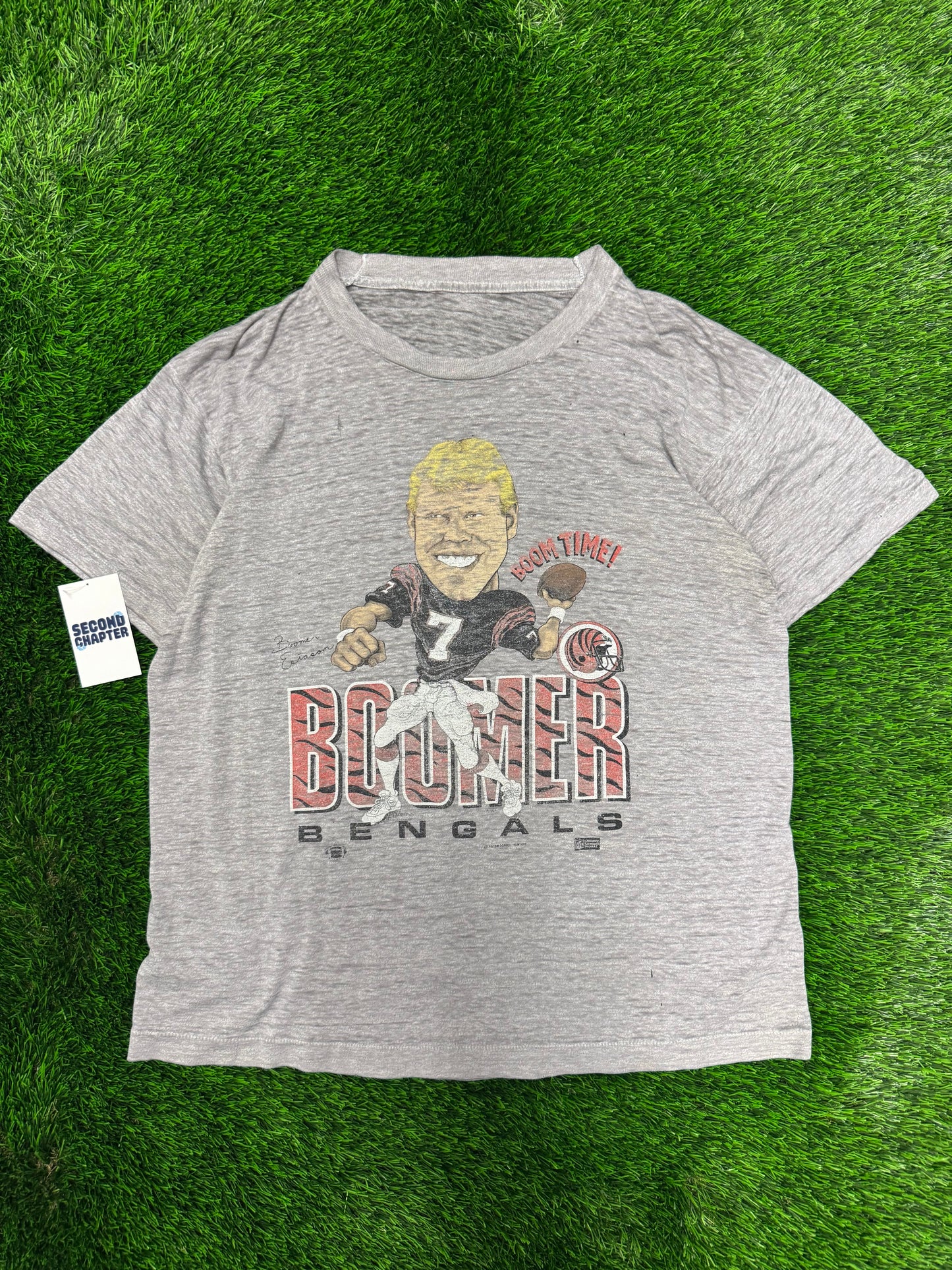 80s Cincinnati Bengals Boomer Esiason Caricature NFL Tee (XL)
