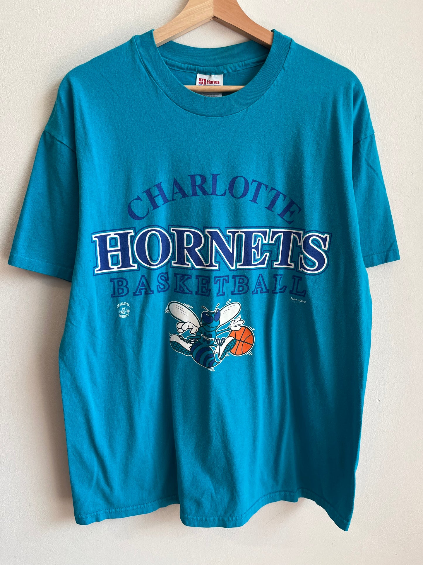 1990s Charlotte Hornets Teal Spell Out Hanes Tee (L)