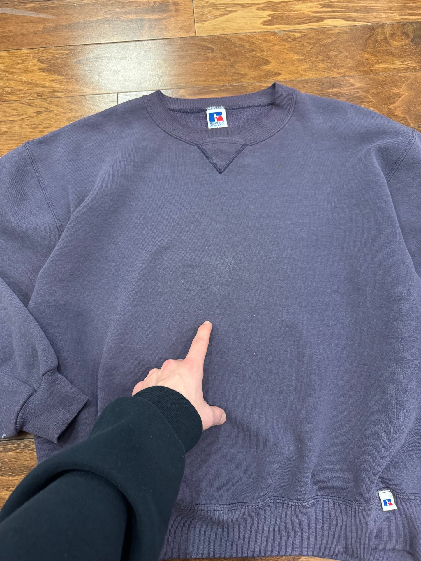 90s Russell Athletics Faded Purple Blank Essential Crewneck (L)