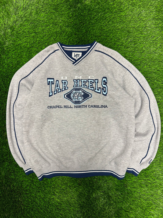 00s University of North Carolina UNC Tar Heels Embroidered Vintage Lee Crewneck (L)