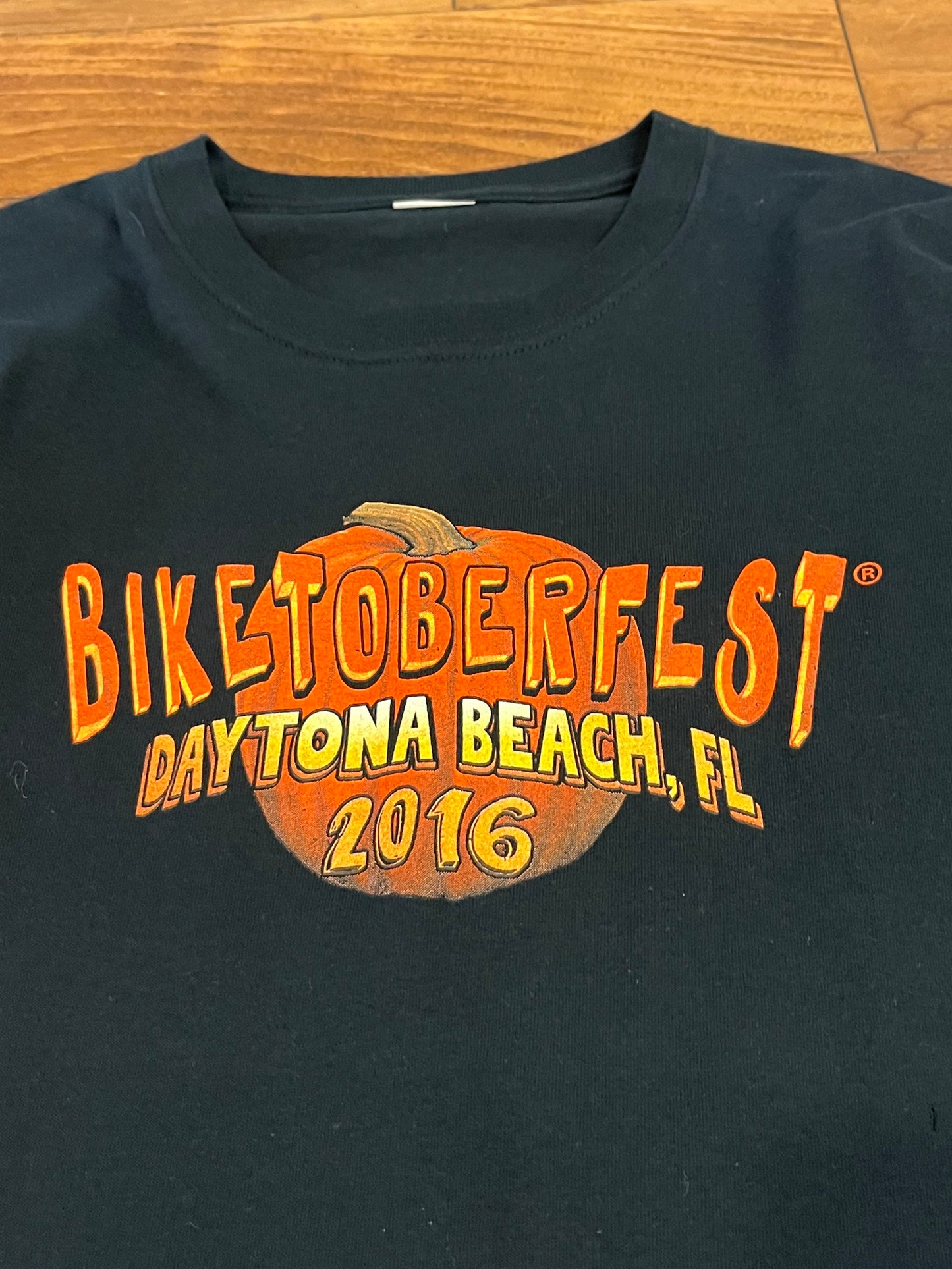 2016 Biketober Fest Halloween Graphic Tee (L)