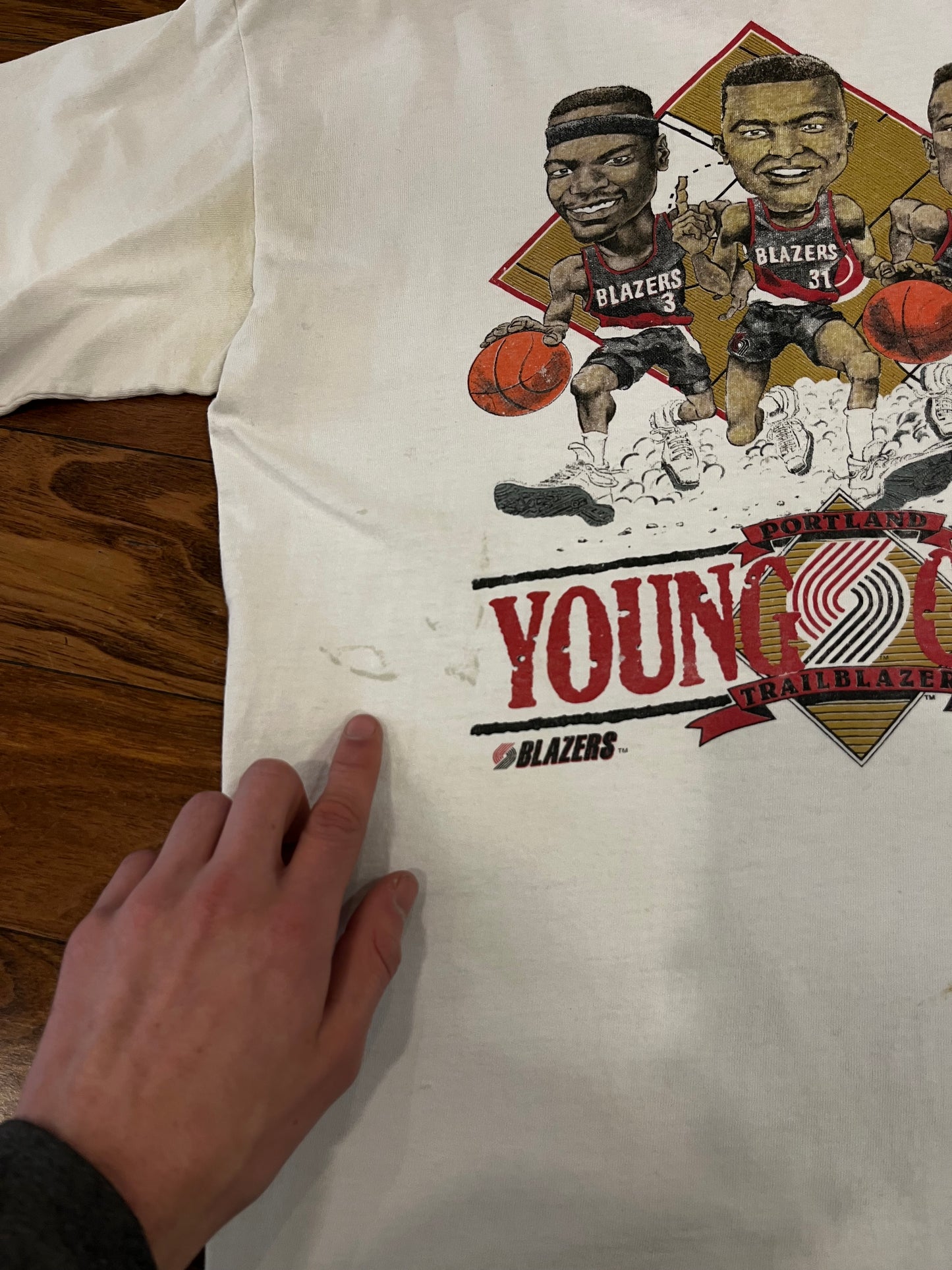 90s Vintage Portland Trail Blazers Caricature Young Guns Thrashed Tee (L)