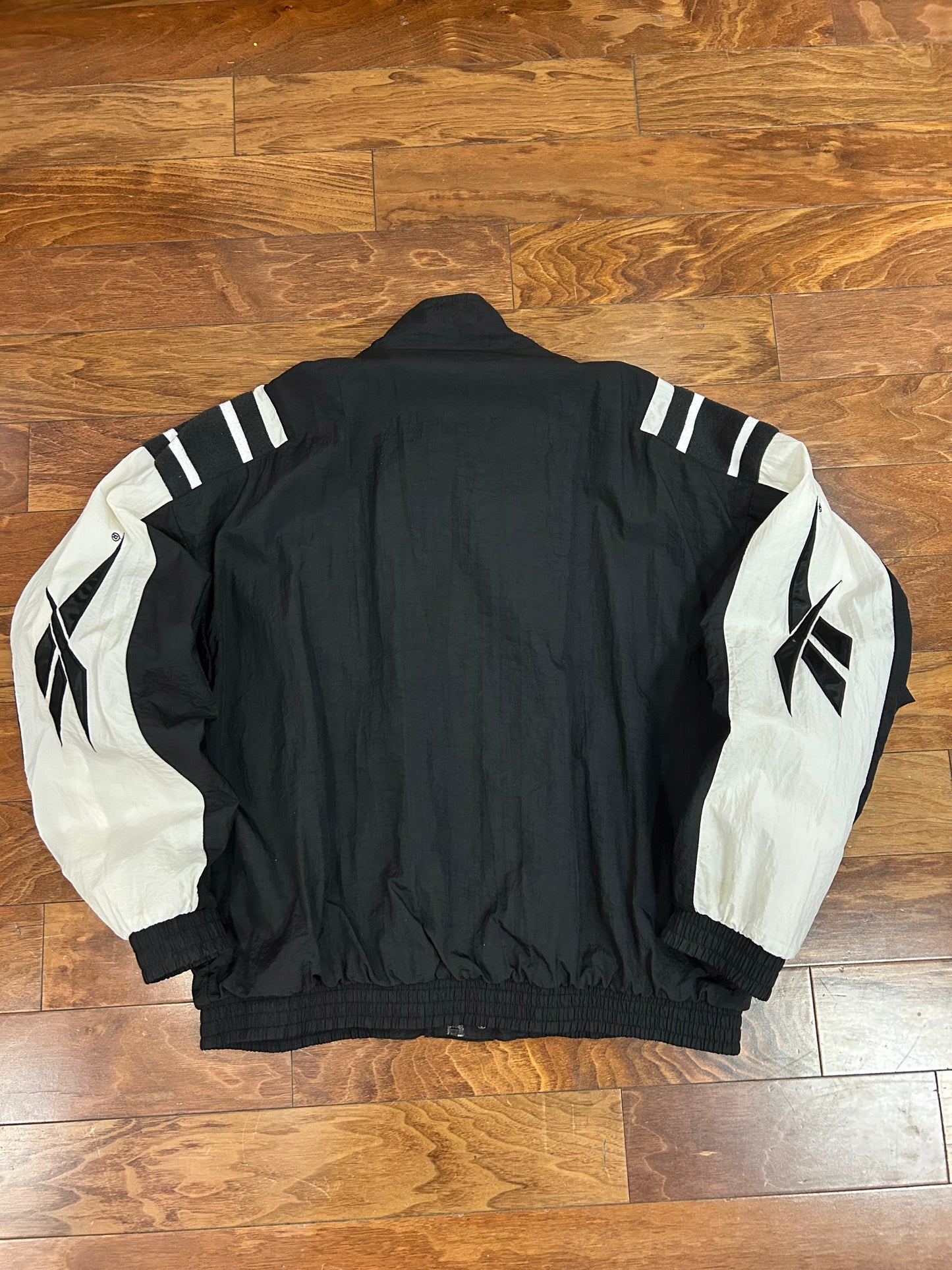00s Reebok Vintage Black & White Windbreaker (XL)