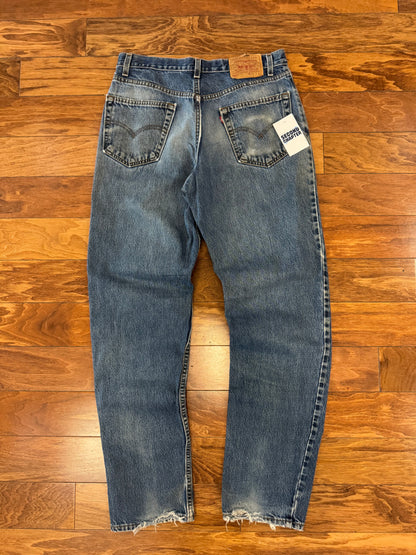 2001 Levi's 550 Vintage Mid Wash Jeans (33 x 34)