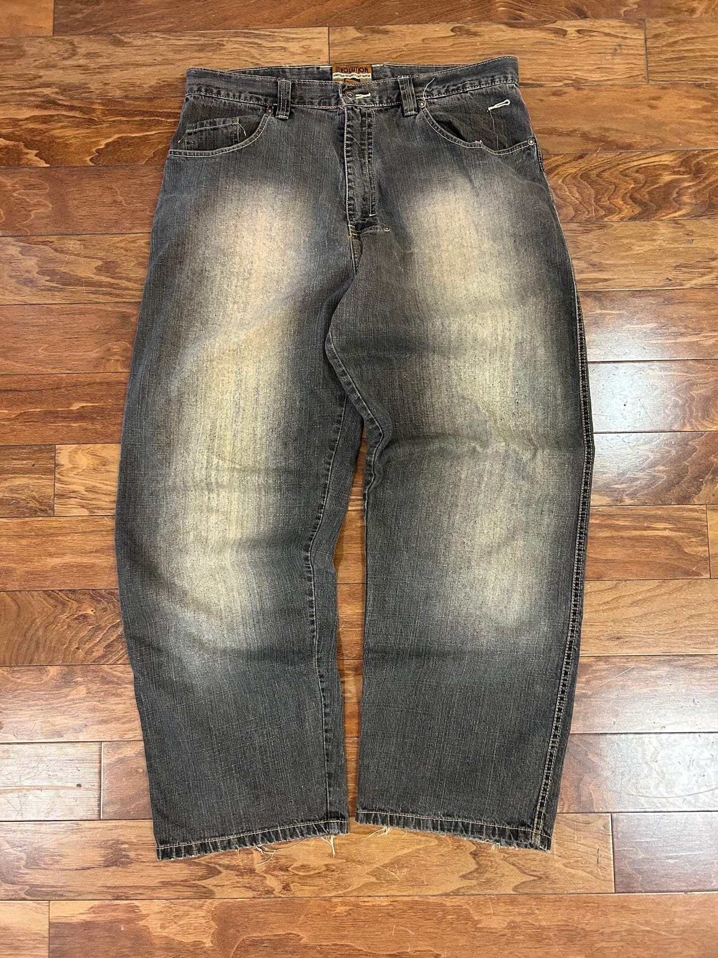00s Evolution Baggy Faded Jeans (38 x 32)