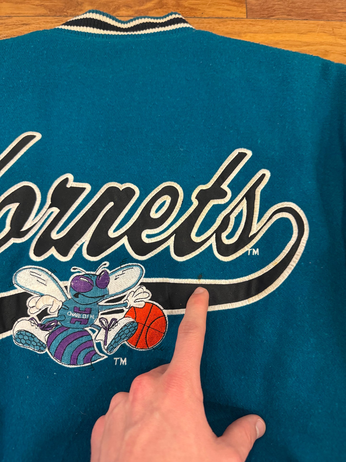 90s Charlotte Hornets Logo 7 Varsity Jacket (L)