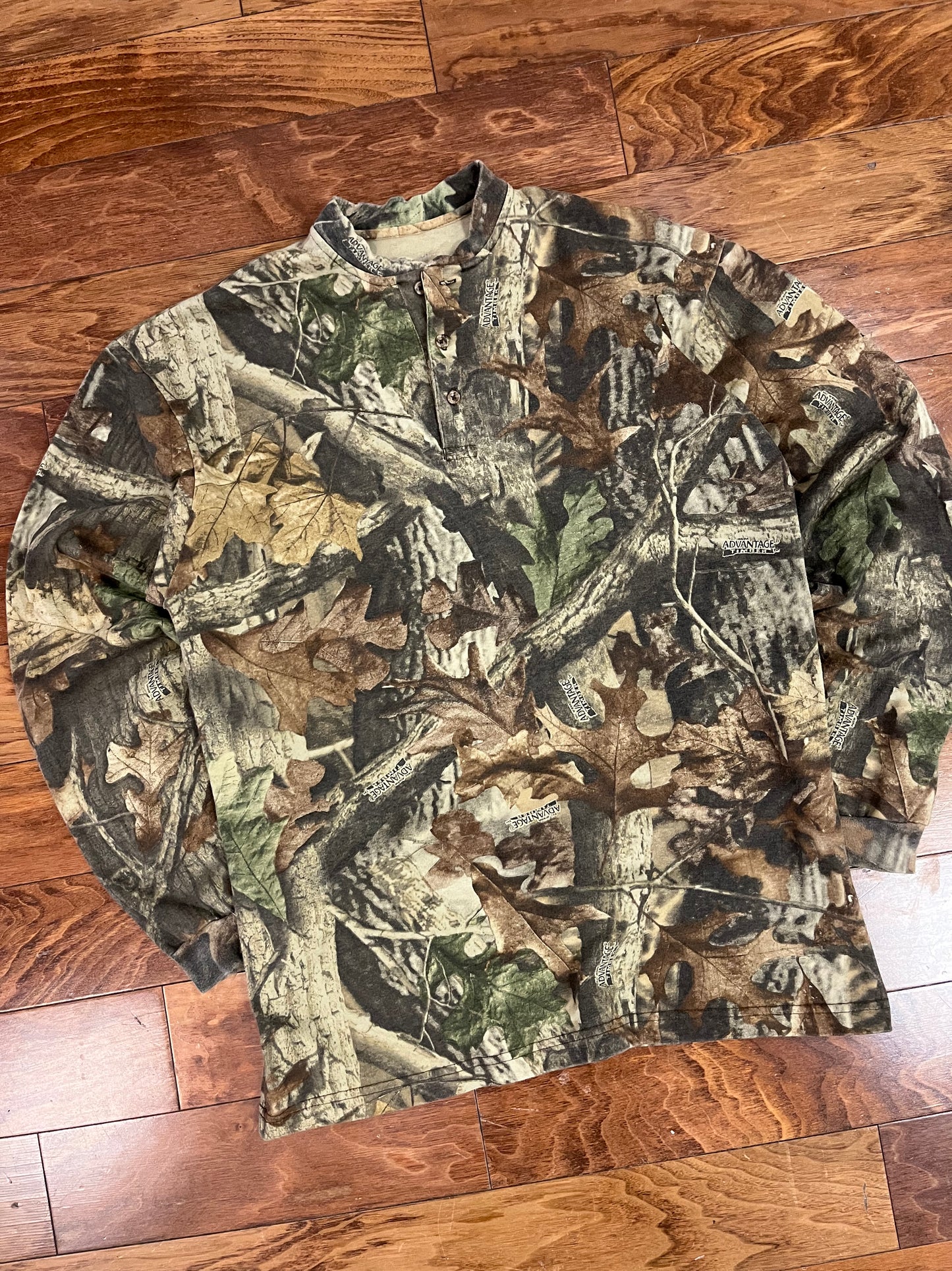 00s Duxbak Camo Long-Sleeve Shirt (XL)