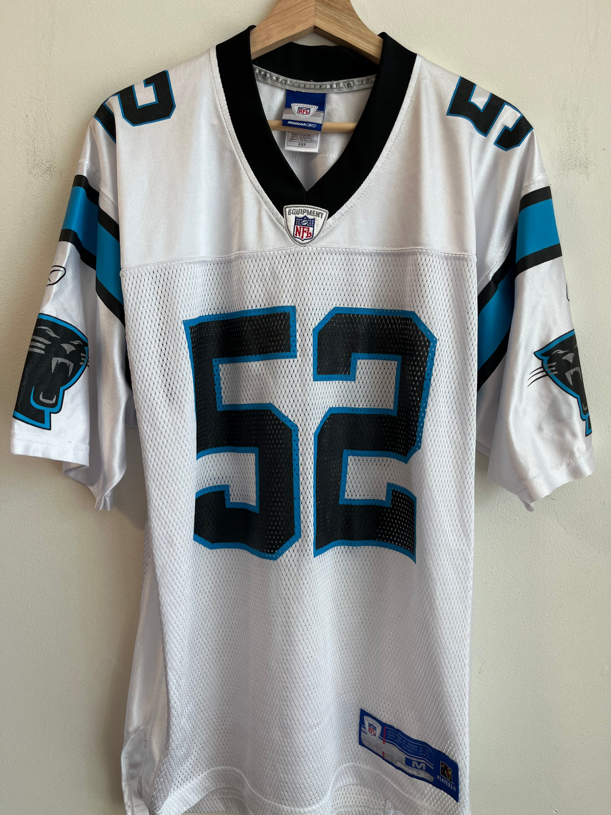 2000s Carolina Panthers Jon Beason White Away Jersey (M)