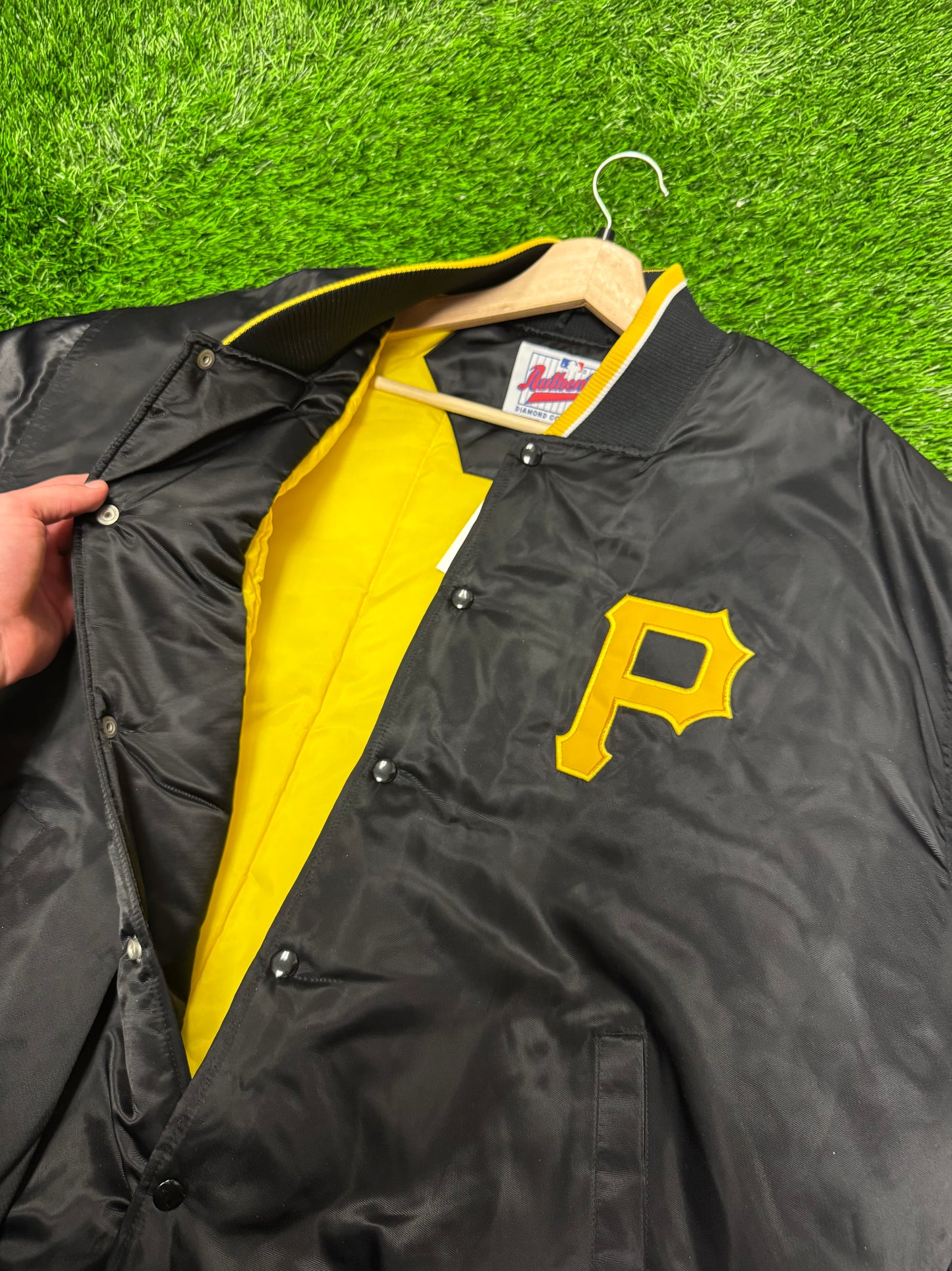 90s Pittsburgh Pirates Vintage Starter Diamond Collection Satin Jacket (XXL)