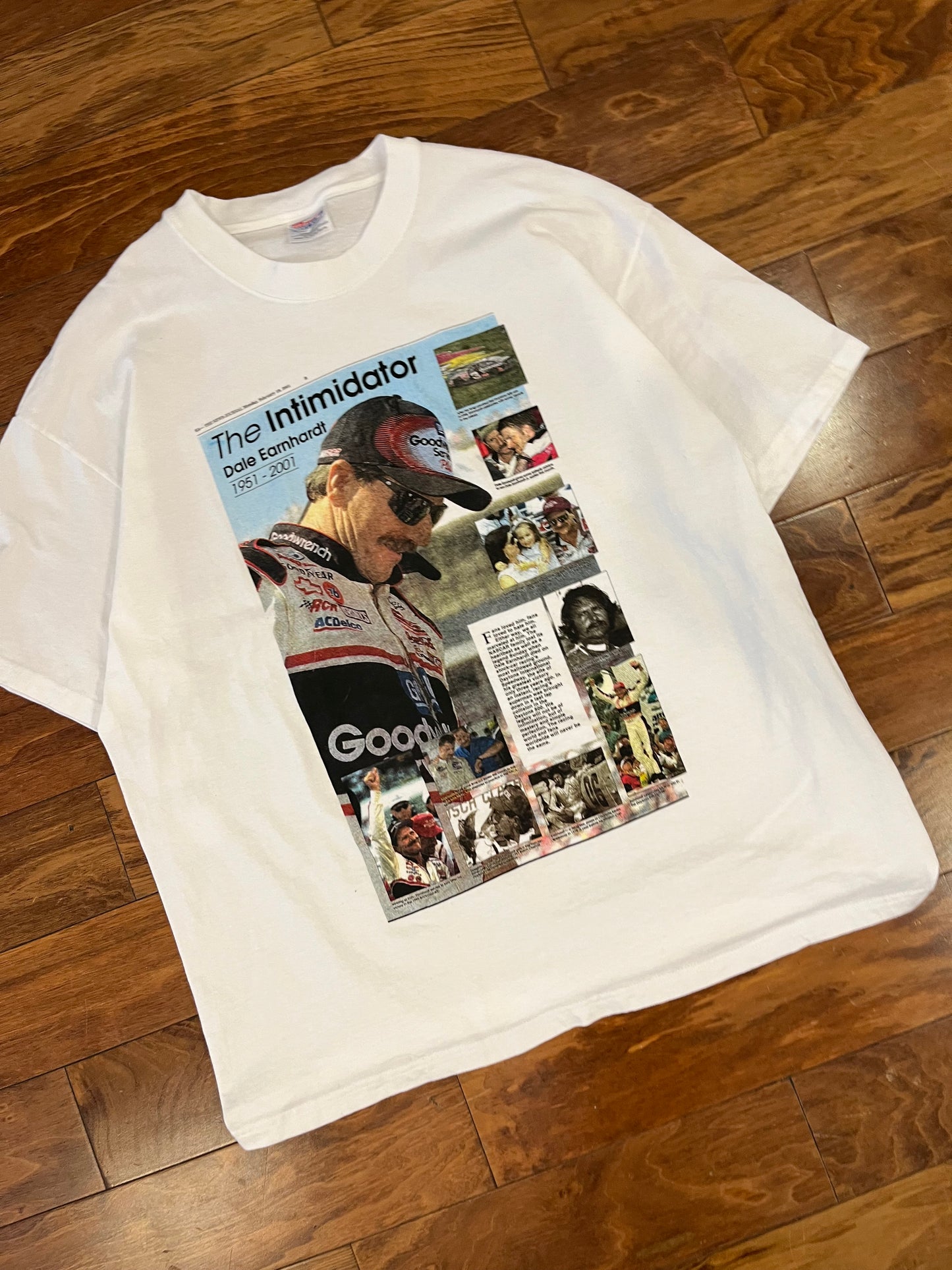 2001 Dale Earnhardt Newspaper Tee (XL)