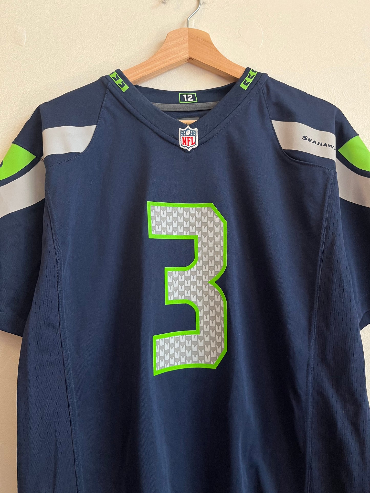 2016 Seattle Seahawks Russell Wilson Youth Jersey (Youth XL)