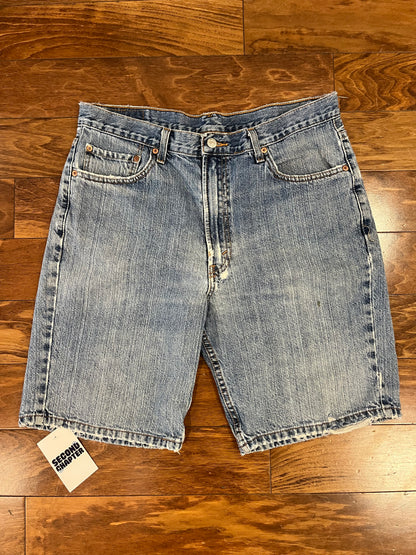 2006 Levi's 505 Distressed Jean Shorts (36)