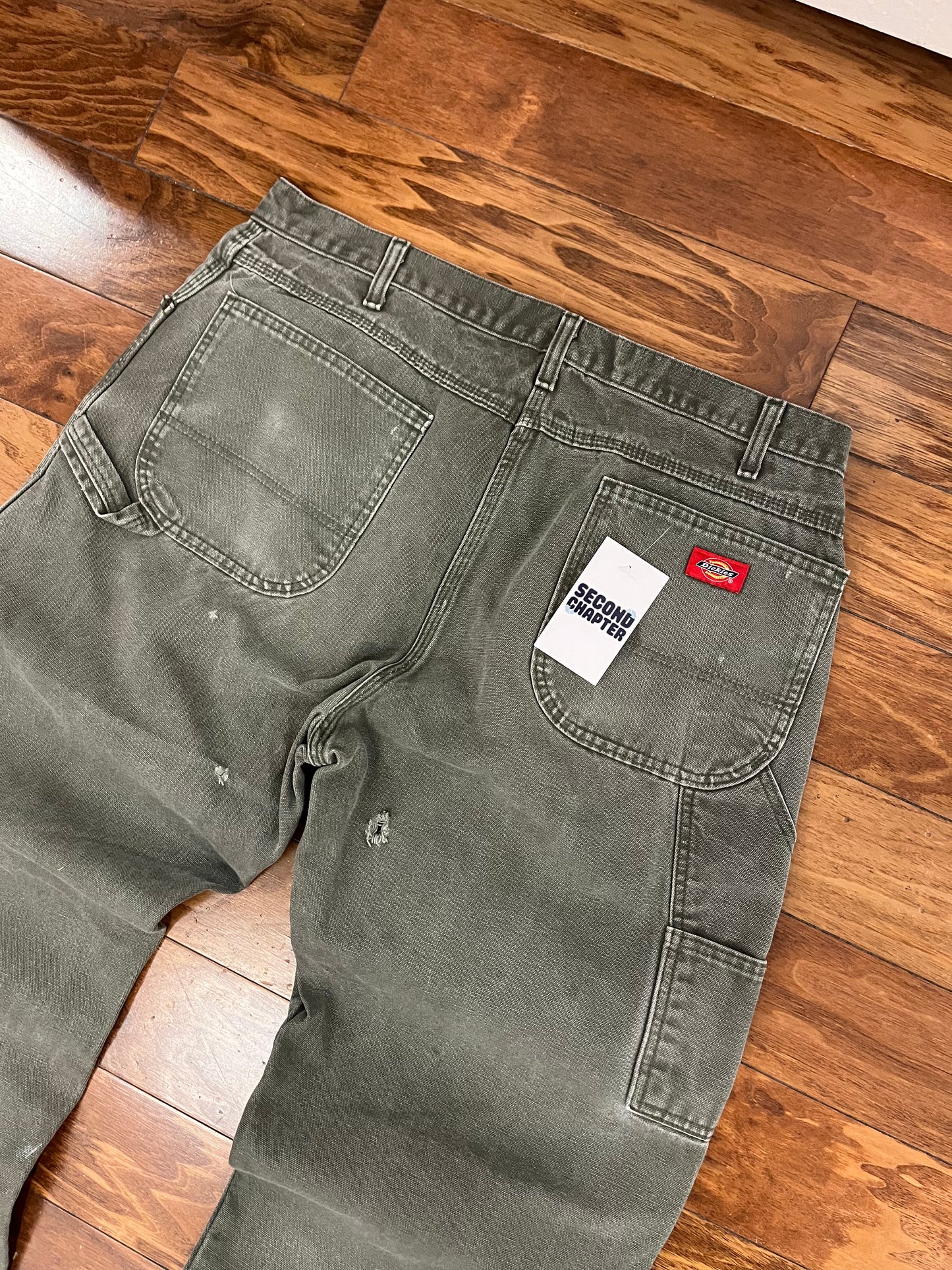 2016 Dickies Green Distressed Carpenter Pants (38 x 32)
