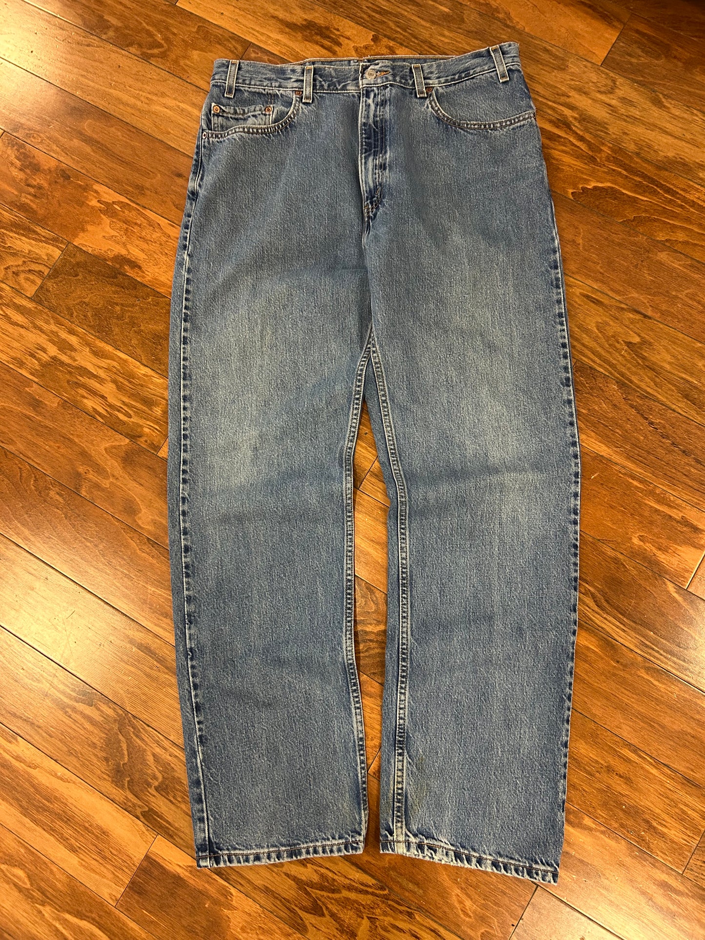 2001 Levi's 505 Mid Wash Jeans (38 x 34)
