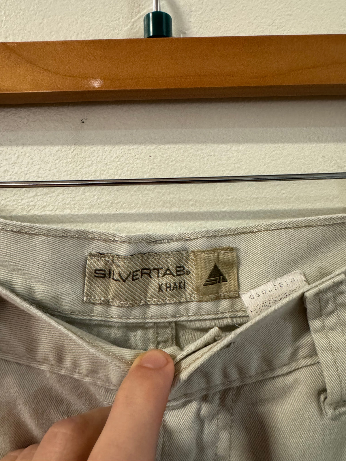 00s Levi's Silver Tab Cargo Shorts (34)