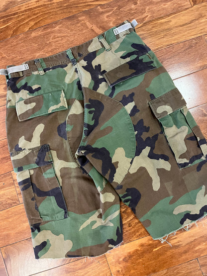 00s Camo Military Capri Shorts (33)