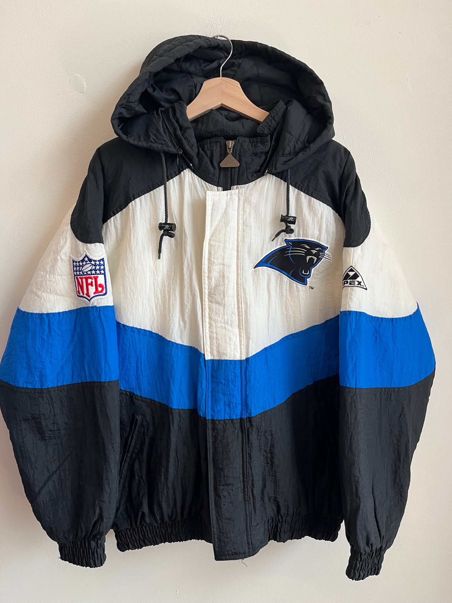 90s Carolina Panthers Apex One Pro Line Puffer Jacket (M)