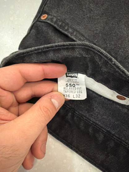 1996 Levi's 550 Black Jean Shorts (36)