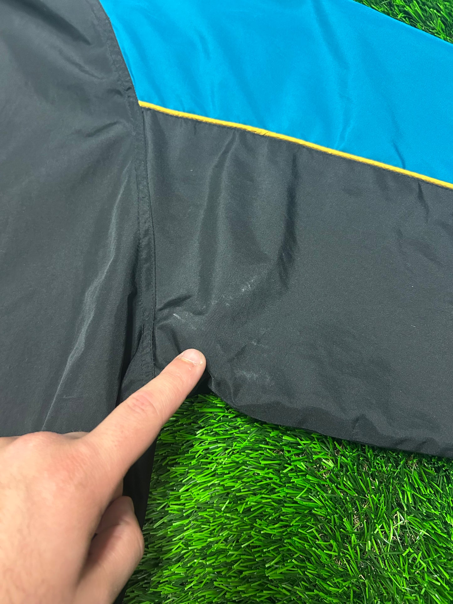 90s Jacksonville Jaguars Vintage Puma Windbreaker (XXL)