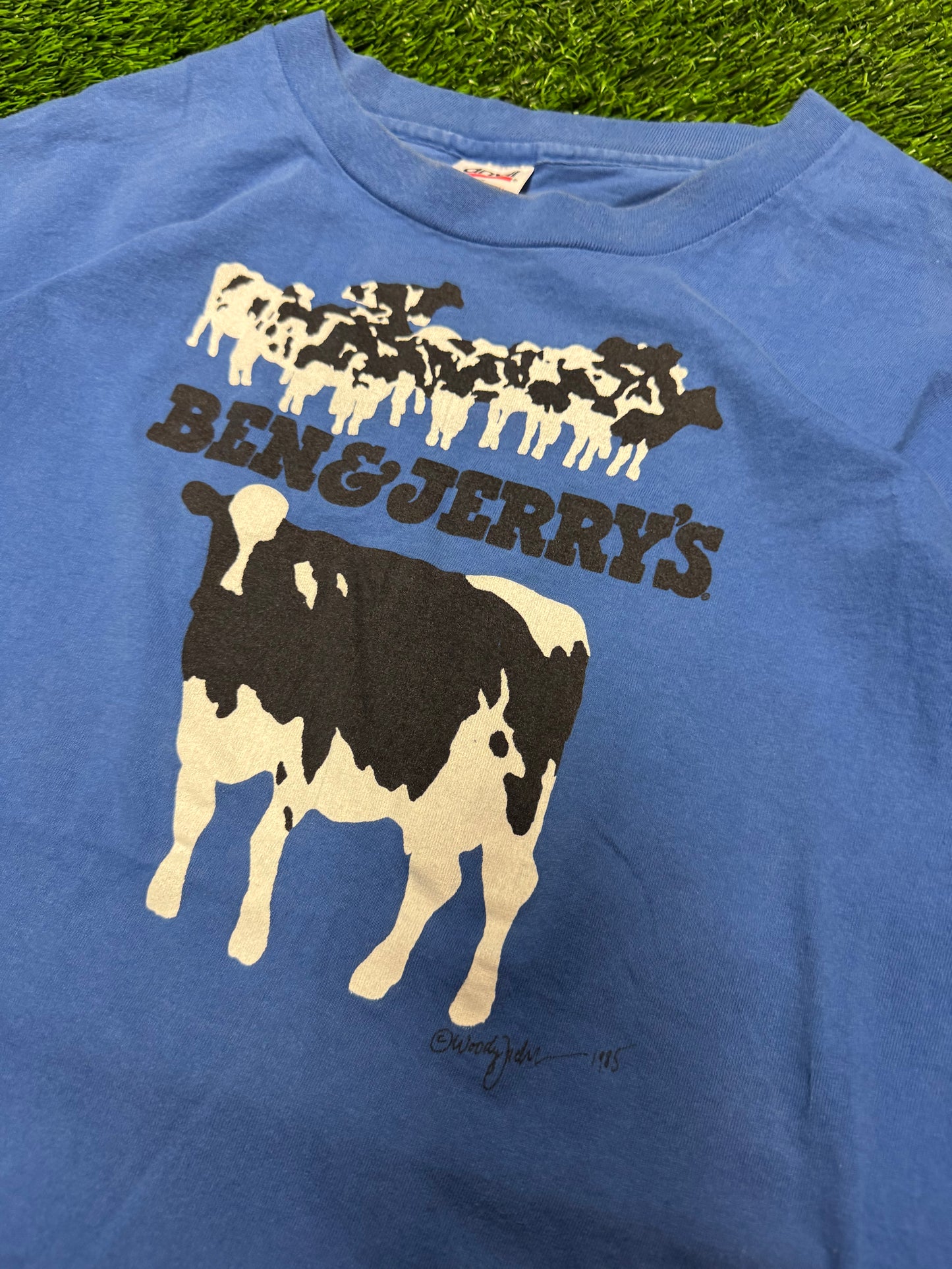1985 Ben & Jerry's "Vermont's Finest" Grail Cow Graphic Tee (XL)