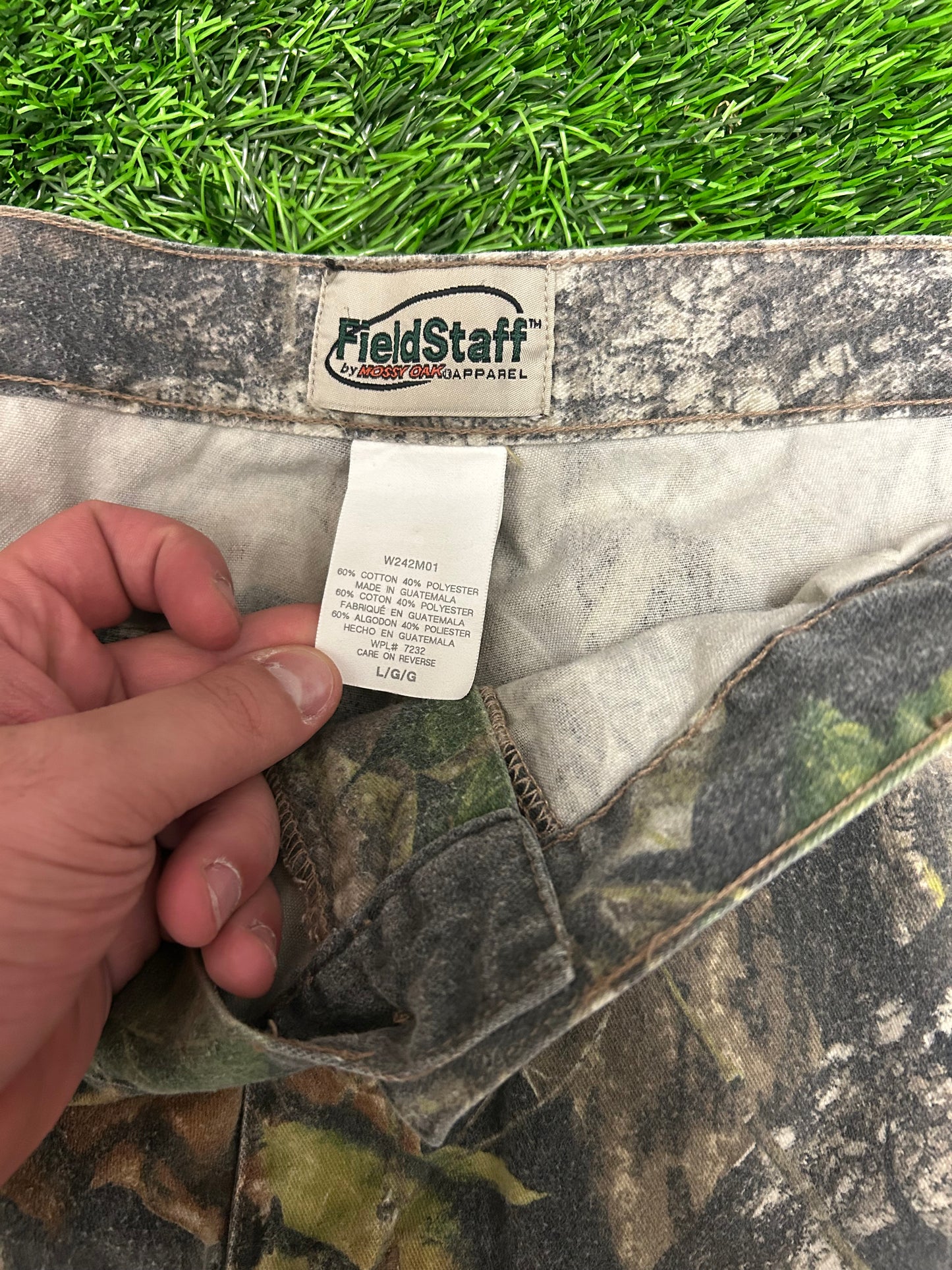 00s Field Staff Mossy Oak Camo Cargo Pants (36 x 32)