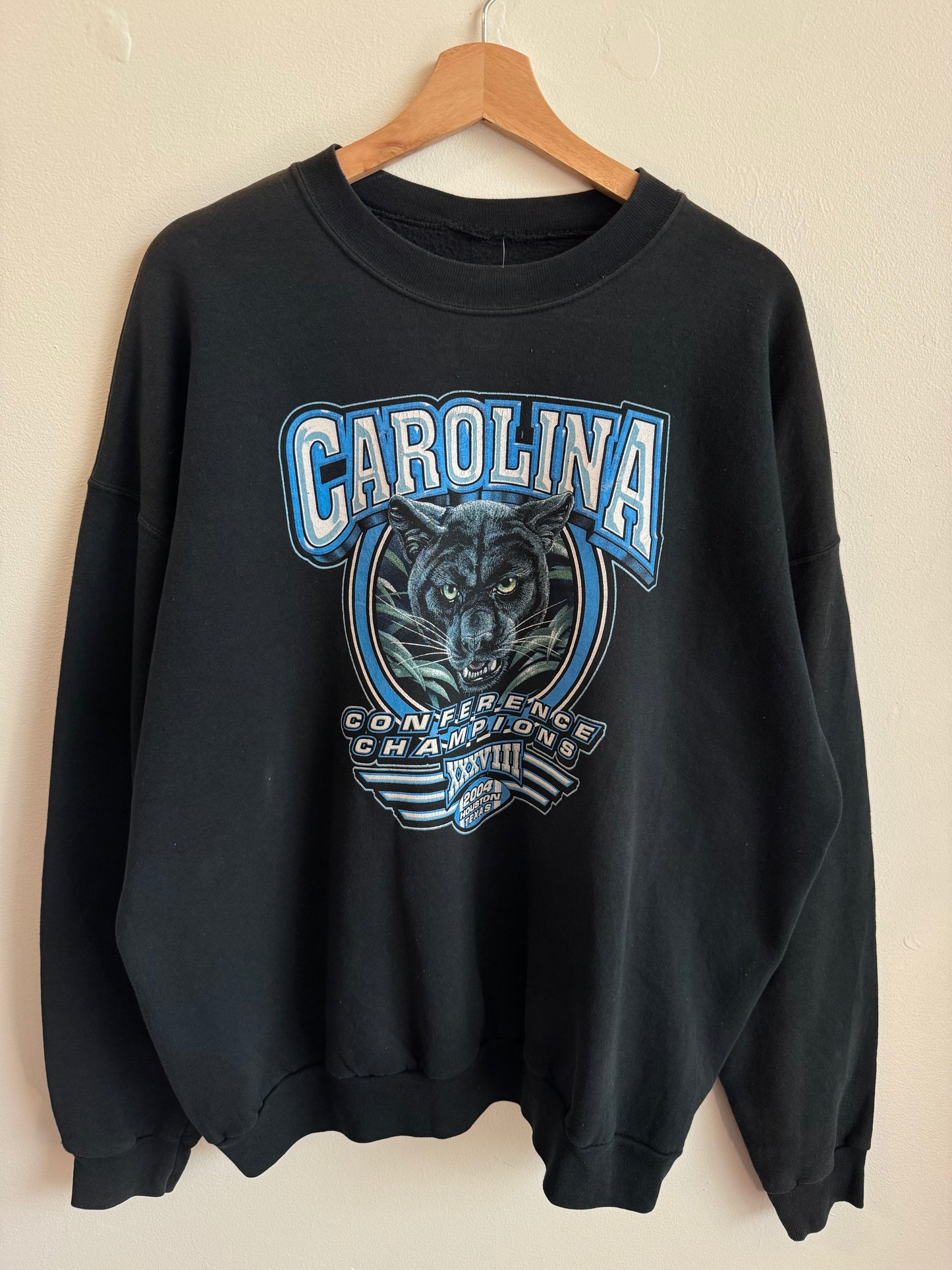 2004 Carolina Panthers Conference Champs Jungle Cat Graphic Crewneck (XL)